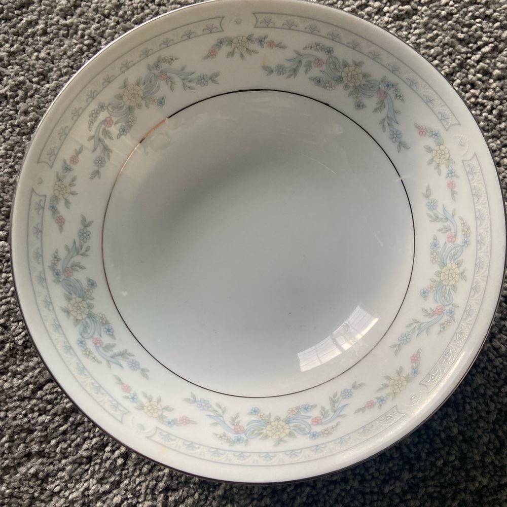 Elegant Floral Porcelain Bowl